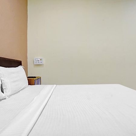 Hotel O Nova Rooms Сурат Екстер'єр фото