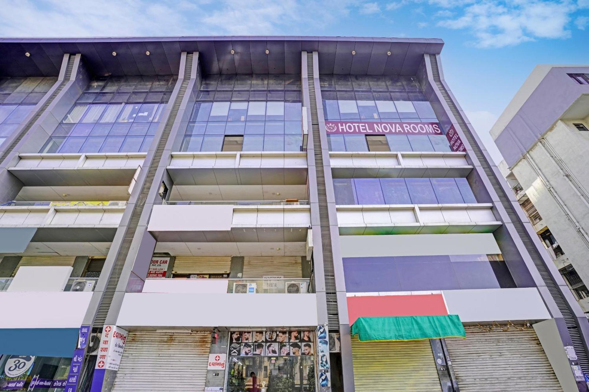 Hotel O Nova Rooms Сурат Екстер'єр фото